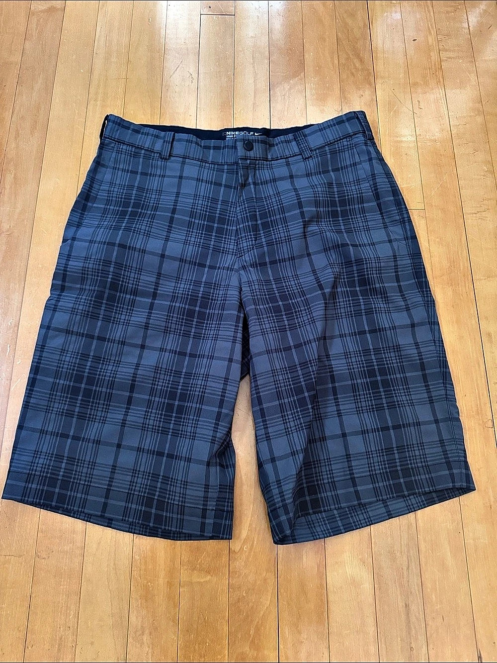 Nike Golf Tour Performance Dri-FIT Plaid Shorts Grey & Black Waist 32 Like New